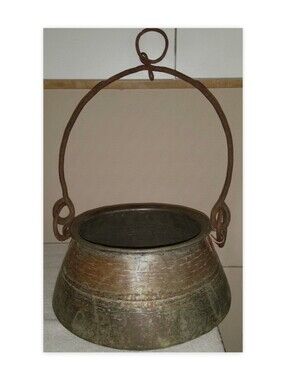 VINTAGE ANTIQUE HAND-HAMMERED COPPER CAULDRON POT W/FORGED IRON HANDLE